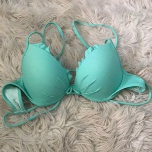 Victoria's Secret bombshell swim suit